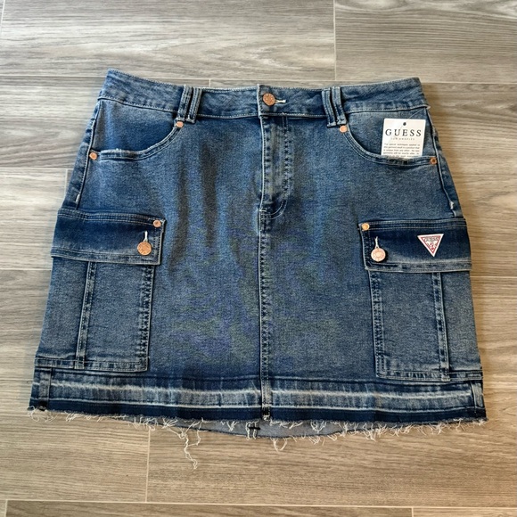 GUESS Cargo Denim Mini Skirt With Frayed Hem - The Maritime Wash - Picture 2 of 8